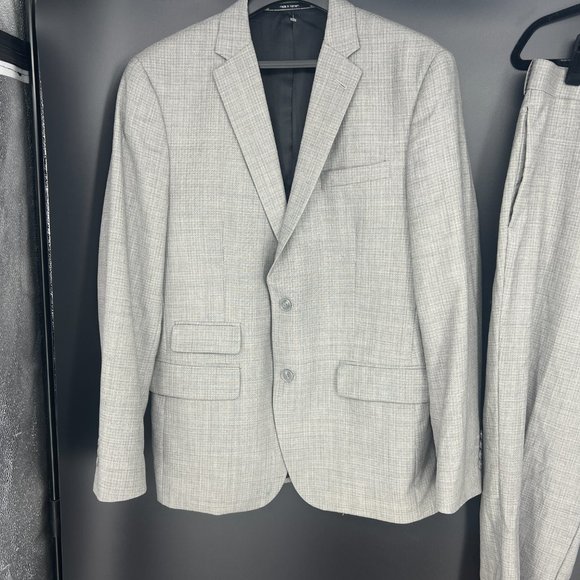 Bar III SLIM FIT Suit - 2 piece - 42R, 35R - Picture 2 of 14